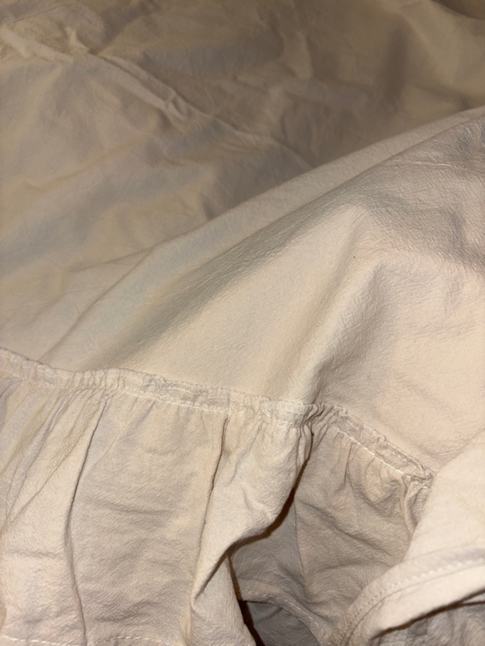 100% Cotton Tablecloth, Ruffle, 60" X 84" NWOT - Picture 9 of 10